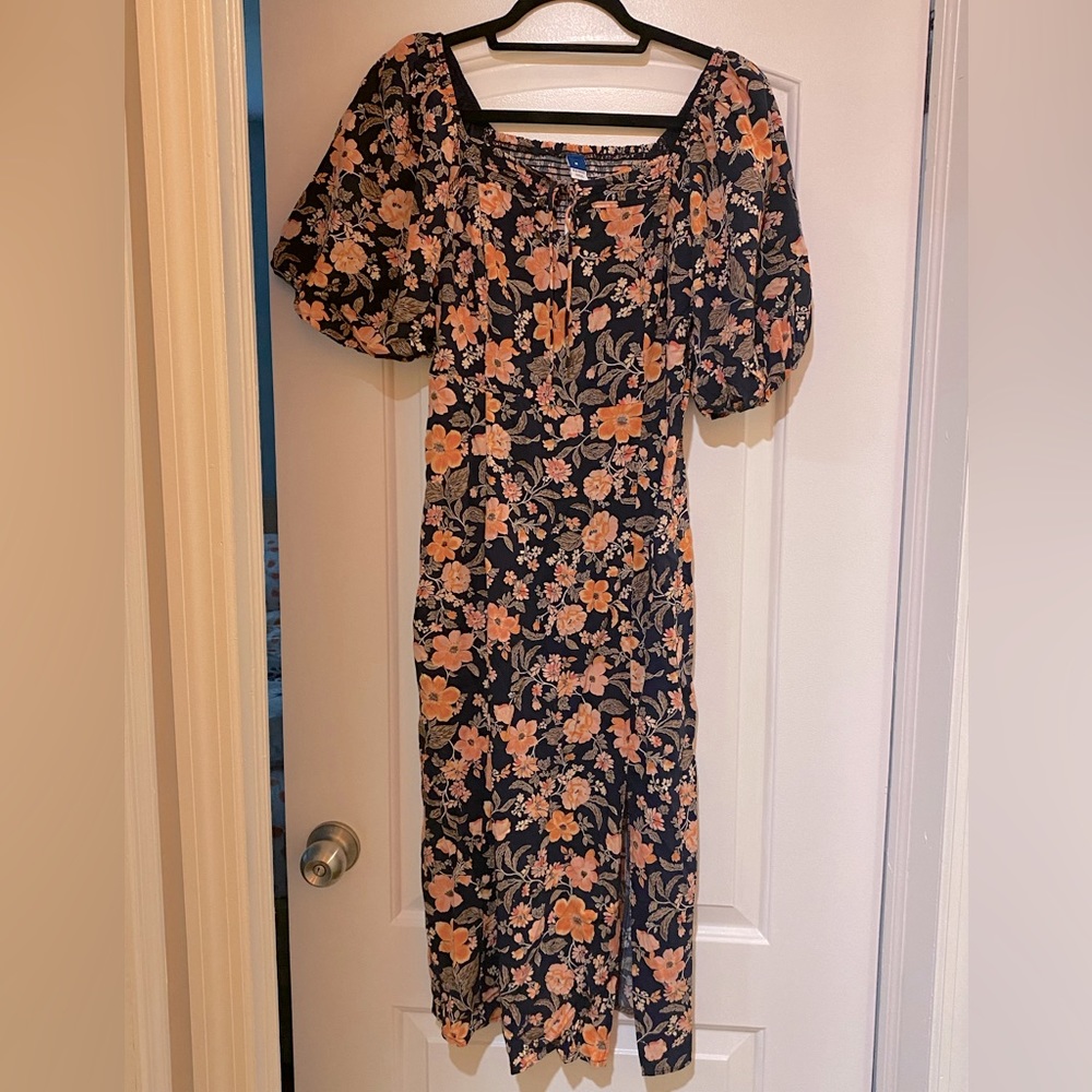 Old Navy Floral-Print Smocked Midi Dress